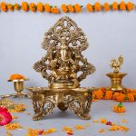 Stand Ethnic Design Handmade Curved Oil Wick Deepak Brass Lamp 1 DSCF6098 eMetalCrafts